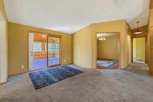 24134 Hidden Ranch Dr, Lanark, IL 61046 - Photo 9