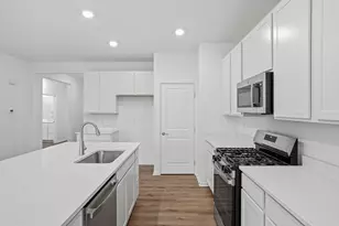 3839 Riverwoods Dr, Woodstock, IL 60098 - Photo 7