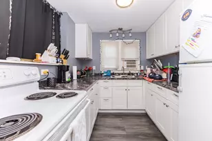 225 E Pinckney St, Pontiac, IL 61764 - Photo 35