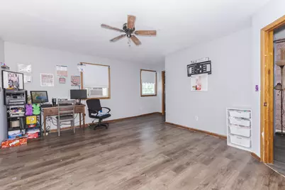 225 E Pinckney Street, Pontiac, IL 61764 - Photo 21