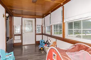 225 E Pinckney St, Pontiac, IL 61764 - Photo 9