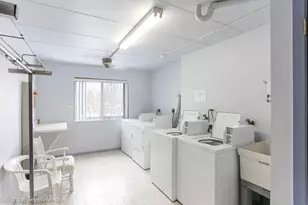 18855 Burnham Ave, Lansing, IL 60438 - Photo 15