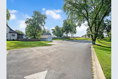 155 S Oakwood Avenue, West Chicago, IL 60185 - Photo 3