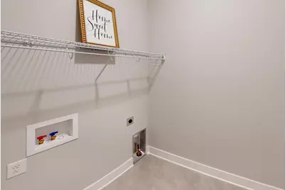 154 S Llanos Street, Cortland, IL 60112 - Photo 21