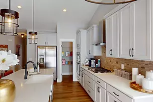 154 S Llanos St, Cortland, IL 60112 - Photo 5