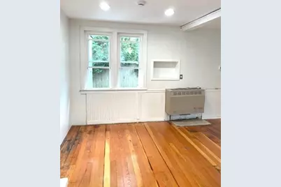 2423 1/2 Birchwood Lane, Wilmette, IL 60091 - Photo 5