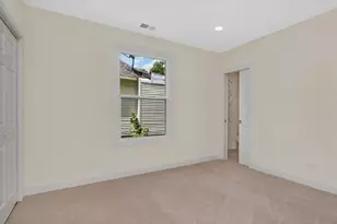 721 W South St, Pontiac, IL 61764 - Photo 9