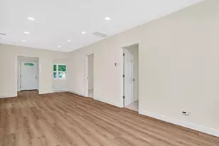 721 W South St, Pontiac, IL 61764 - Photo 7