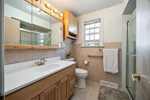 8822 Central Park Ave, Evanston, IL 60203 - Photo 11