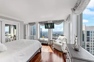 111 E Chestnut St, Chicago, IL 60611 - Photo 15