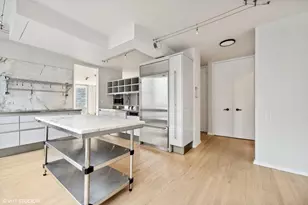 1300 N Astor St, Chicago, IL 60610 - Photo 7