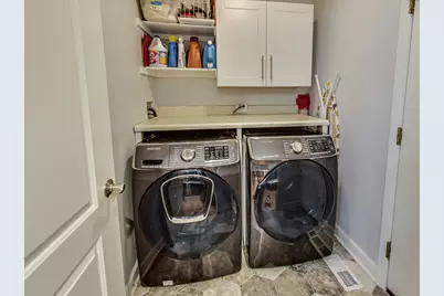 871 Rosebud Court, Roselle, IL 60172 - Photo 19