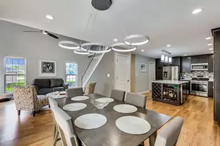 871 Rosebud Ct, Roselle, IL 60172 - Photo 5