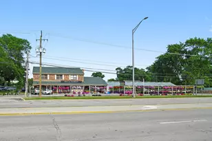 7117 S Roberts Rd, Bridgeview, IL 60455 - Photo 1