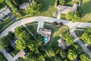 464 E Pilot Dr, Herscher, IL 60941 - Photo 3