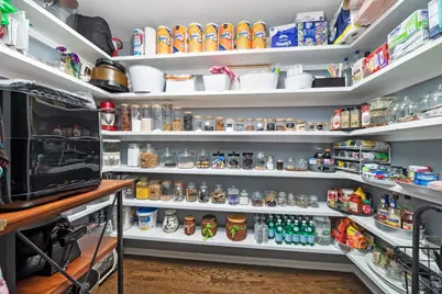 10652 Laramie Avenue, Oak Lawn, IL 60453 - Photo 11