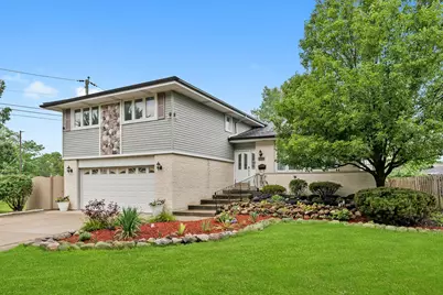 10652 Laramie Avenue, Oak Lawn, IL 60453 - Photo 3