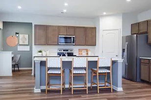 146 Furnas Dr, Batavia, IL 60510 - Photo 7