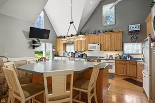 237 S Church Rd, Bensenville, IL 60106 - Photo 7