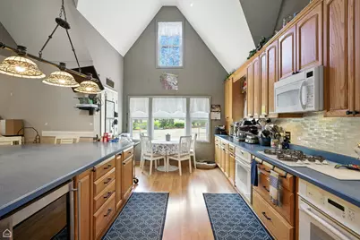 237 S Church Road, Bensenville, IL 60106 - Photo 5