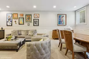 4351 S Lake Park Ave, Chicago, IL 60653 - Photo 11