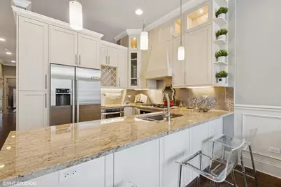 4351 S Lake Park Avenue #1S, Chicago, IL 60653 - Photo 5