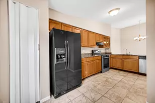 1893 Appaloosa Dr, Naperville, IL 60565 - Photo 7