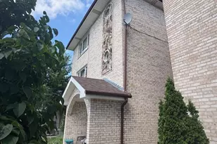 2037 N 74th Ave, Elmwood Park, IL 60707 - Photo 3