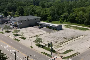 38488 N Sheridan Rd, Beach Park, IL 60087 - Photo 1