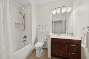 25 E Superior St, Chicago, IL 60611 - Photo 23