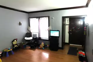 7918 S Calumet Ave, Chicago, IL 60619 - Photo 5