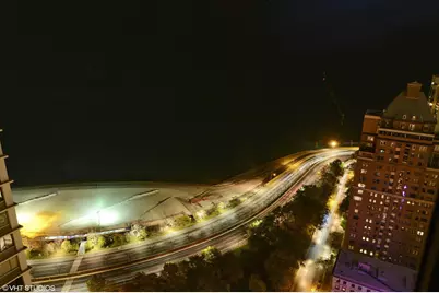 950 N Michigan Avenue #4003, Chicago, IL 60611 - Photo 23