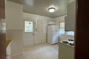 2231 9th Ave, Rockford, IL 61104 - Photo 11