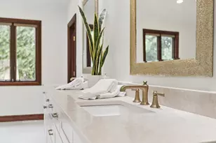 2430 Dorina Dr, Northfield, IL 60093 - Photo 47