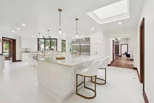 2430 Dorina Dr, Northfield, IL 60093 - Photo 15