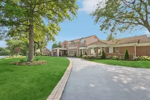 2430 Dorina Dr, Northfield, IL 60093 - Photo 3