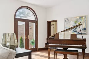 2430 Dorina Dr, Northfield, IL 60093 - Photo 11