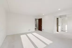 2430 Dorina Dr, Northfield, IL 60093 - Photo 59