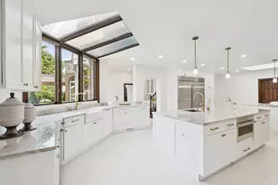 2430 Dorina Dr, Northfield, IL 60093 - Photo 23