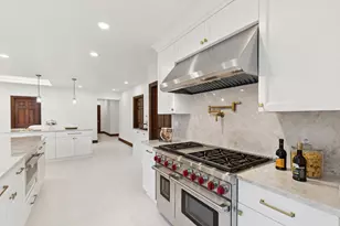 2430 Dorina Dr, Northfield, IL 60093 - Photo 21