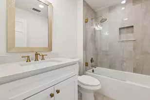 2430 Dorina Dr, Northfield, IL 60093 - Photo 67