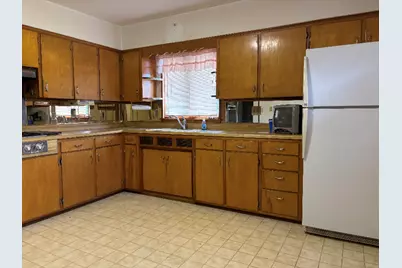 1010 Elliott Street, Streator, IL 61364 - Photo 5