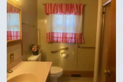 108 W 6th Street, Spring Valley, IL 61362 - Photo 5