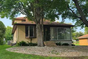 108 W 6th St, Spring Valley, IL 61362 - Photo 3