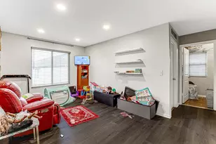 13051 Bucksburn Ct, Beach Park, IL 60083 - Photo 11