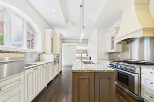 1242 W Dickens Ave, Chicago, IL 60614 - Photo 11