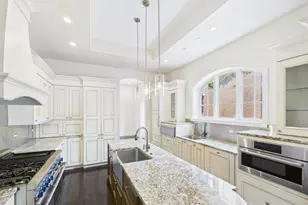 1242 W Dickens Ave, Chicago, IL 60614 - Photo 9