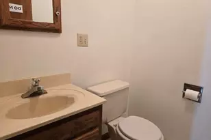 400 N 4th St, Carthage, IL 62321 - Photo 11