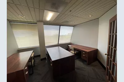 340 W Butterfield Road #4D, Elmhurst, IL 60126 - Photo 7