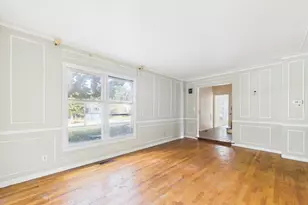 1136 Pine Ct, Batavia, IL 60510 - Photo 5